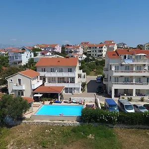 Apartmán Jurac, Povljana