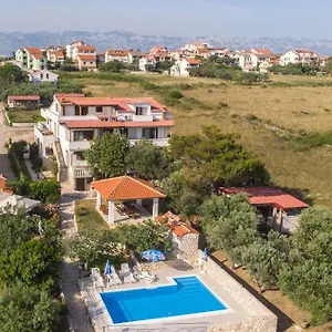 Apartmán Crljenko, Povljana